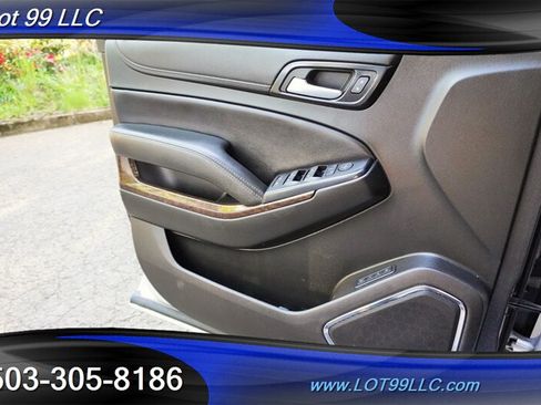Used 2018 Chevrolet Suburban LT AWD/4WD image 25