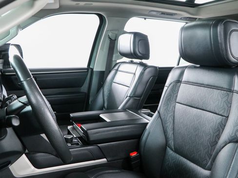 Used 2024 Toyota Sequoia Limited w/ TRD Off-Road Package AWD/4WD image 25