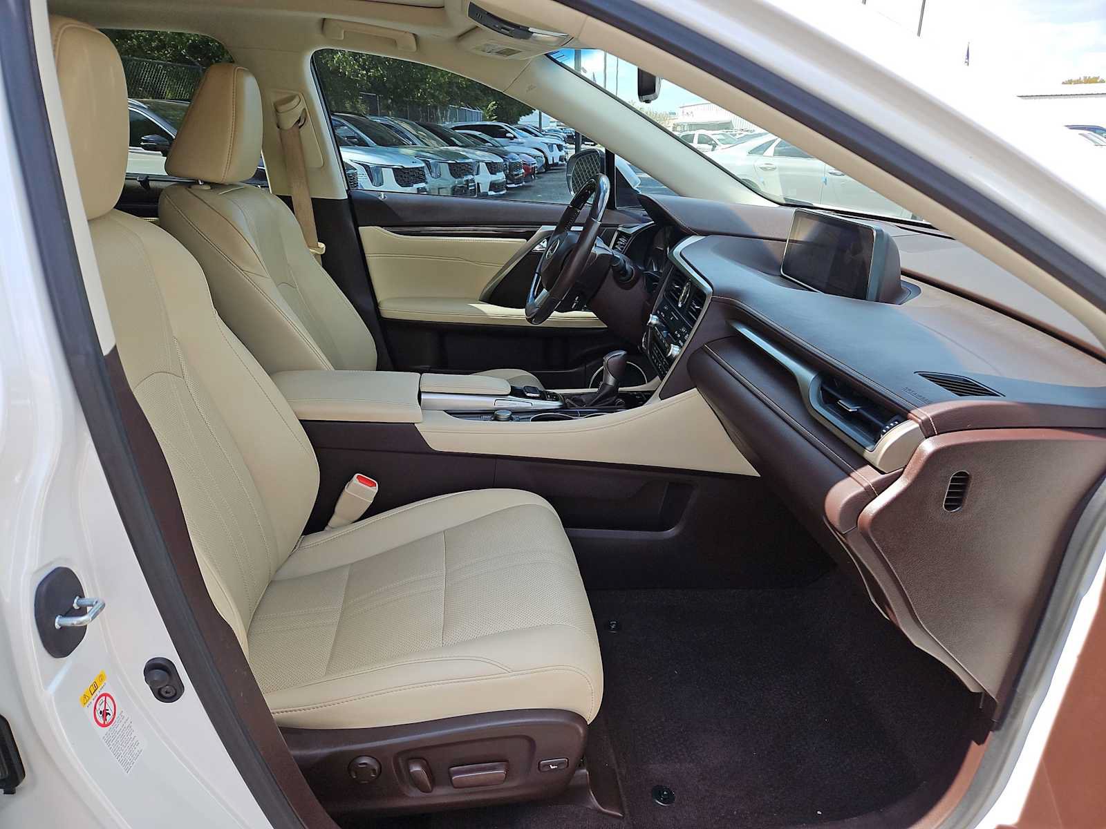 Used 2017 Lexus RX 350 FWD w/ Luxury Package image 20