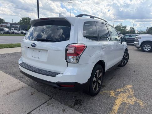 Used 2017 Subaru Forester 2.5i Premium w/ All-Weather Package AWD/4WD image 6