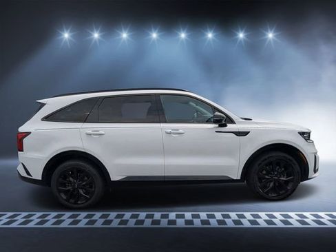 Used 2022 Kia Sorento SX FWD image 2