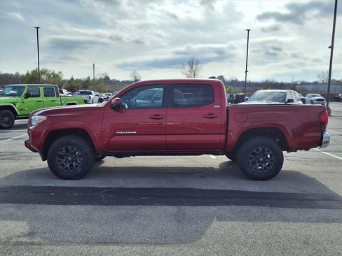 Used 2023 Toyota Tacoma SR5 image 4