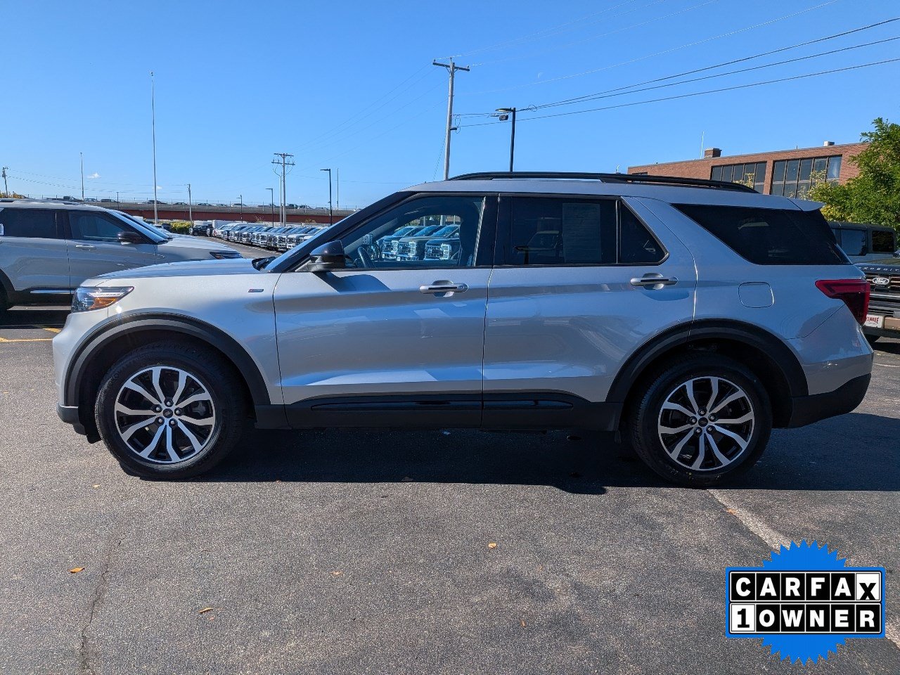 Certified 2024 Ford Explorer ST-Line w/ Class IV Trailer Tow Package AWD/4WD image 7
