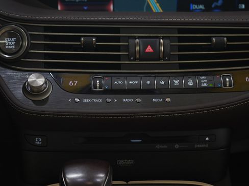 Used 2019 Lexus LS 500 AWD w/ Interior Upgrade Package image 19