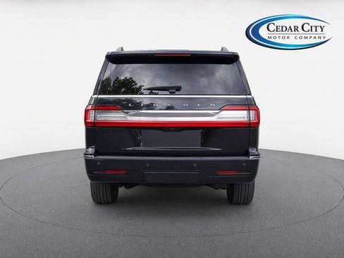 Used 2018 Lincoln Navigator Reserve w/ Technology Package AWD/4WD image 7