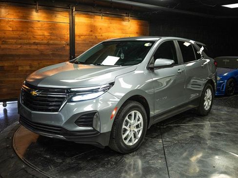 Used 2024 Chevrolet Equinox LT w/ Driver Convenience Package AWD/4WD image 2