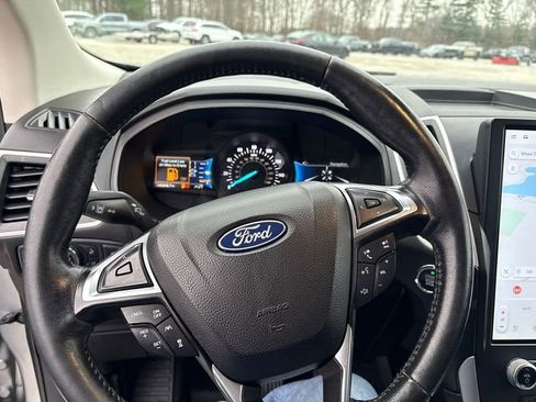 Used 2022 Ford Edge SEL w/ Convenience Package image 29