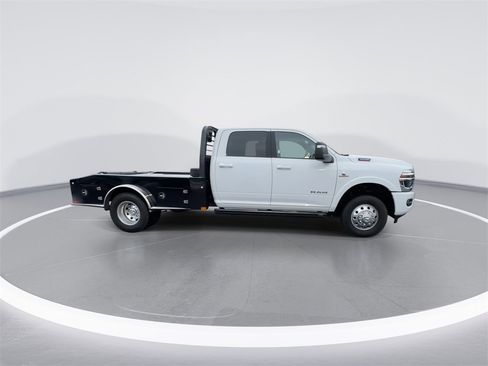 Used 2025 RAM 3500 Big Horn w/ Laramie Trim Package image 3