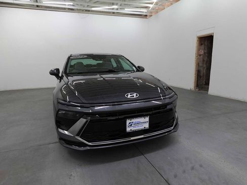 Used 2024 Hyundai Sonata SEL AWD/4WD image 3