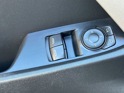 Certified 2022 Chevrolet Camaro LT image 12