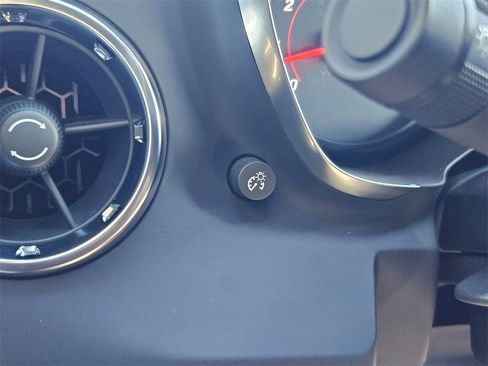 Used 2022 Chevrolet Camaro SS image 18