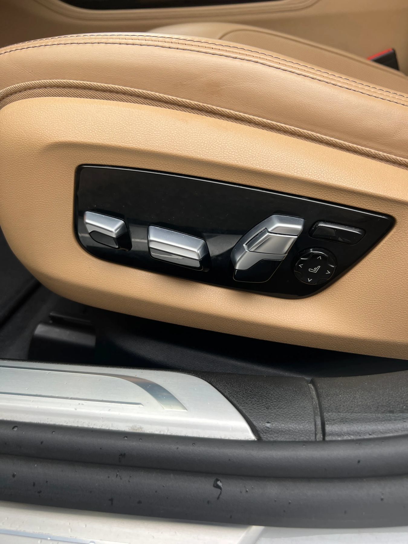 Used 2022 BMW 740i RWD image 23