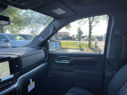 New 2026 Chevrolet Silverado 1500 LT Trail Boss w/ Convenience Package II AWD/4WD image 23