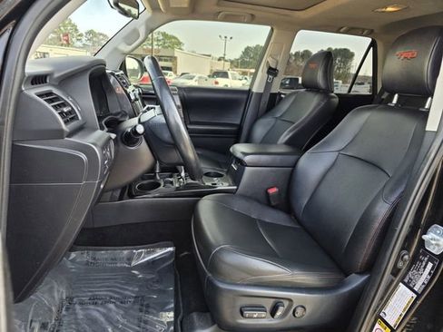 Used 2018 Toyota 4Runner TRD Off-Road Premium image 12