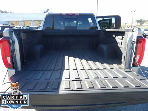 Used 2025 GMC Sierra 1500 AT4 w/ AT4 Premium Package image 17