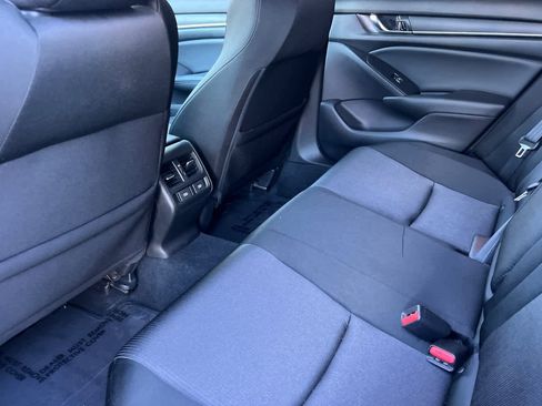 Used 2021 Honda Accord EX image 4