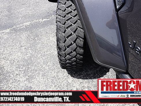 Used 2024 Jeep Gladiator Sport AWD/4WD image 45