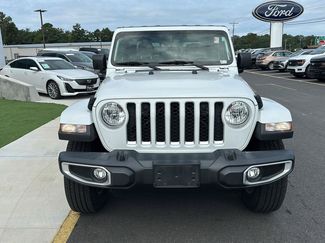 Used 2022 Jeep Gladiator Overland w/ Popular Equipment Package AWD/4WD video 2