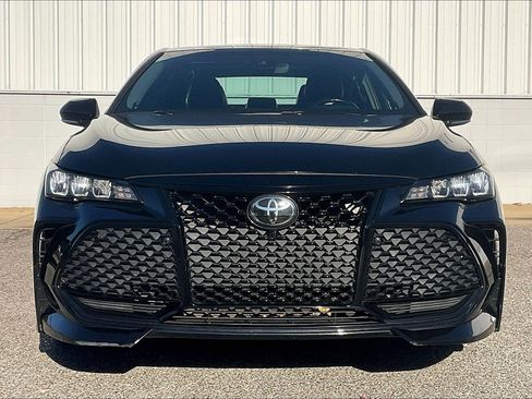 Used 2020 Toyota Avalon TRD image 3