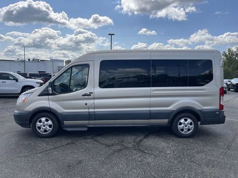Used 2018 Ford Transit 350 XLT RWD image 11