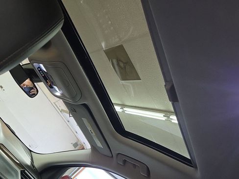 Used 2021 GMC Acadia AT4 w/ Technology Package image 8