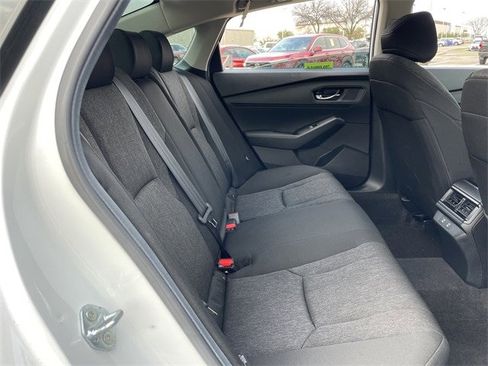 Used 2025 Honda Accord SE image 27