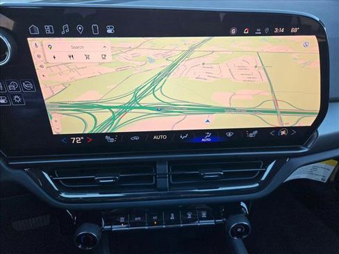 New 2024 Chevrolet Equinox EV RS image 13