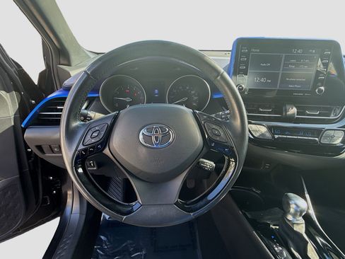 Used 2021 Toyota C-HR XLE image 10