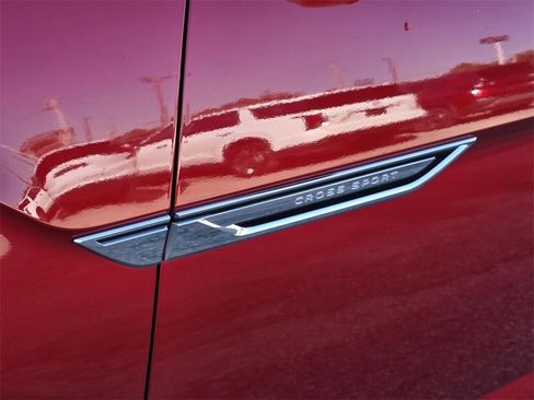 Used 2020 Volkswagen Atlas Cross Sport SE w/ Panoramic Sunroof Package image 30