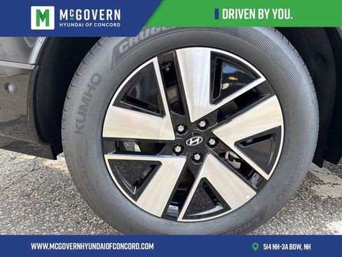 New 2026 Hyundai Ioniq 9 SEL w/ Tow & Go Package AWD/4WD image 6