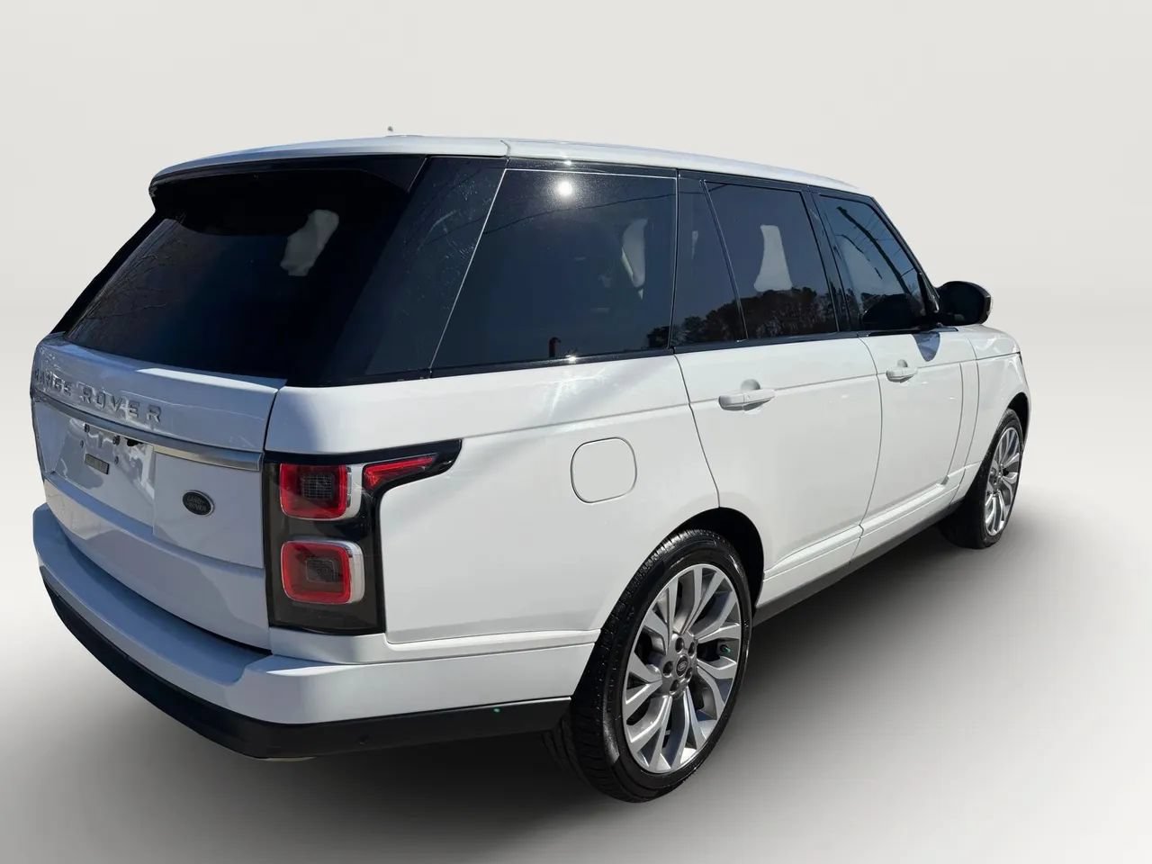 Used 2019 Land Rover Range Rover HSE AWD/4WD image 3