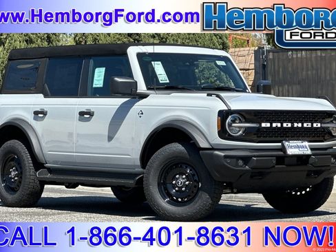 New 2026 Ford Bronco Outer Banks AWD/4WD image 1