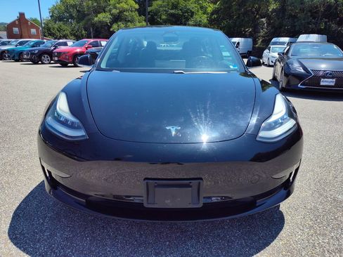 Used 2018 Tesla Model 3 Long Range RWD image 9