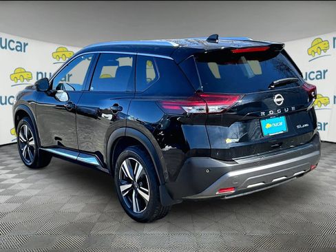 Used 2023 Nissan Rogue SL w/ SL Premium Package image 4