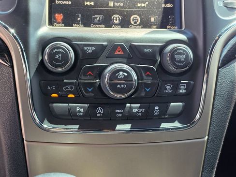 Used 2016 Jeep Grand Cherokee Laredo 75th Anniversary AWD/4WD image 24