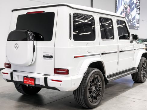 Used 2025 Mercedes-Benz G 580 w/ EQ Technology image 8