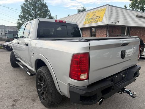 Used 2010 Dodge Ram 1500 Truck SLT RWD image 9