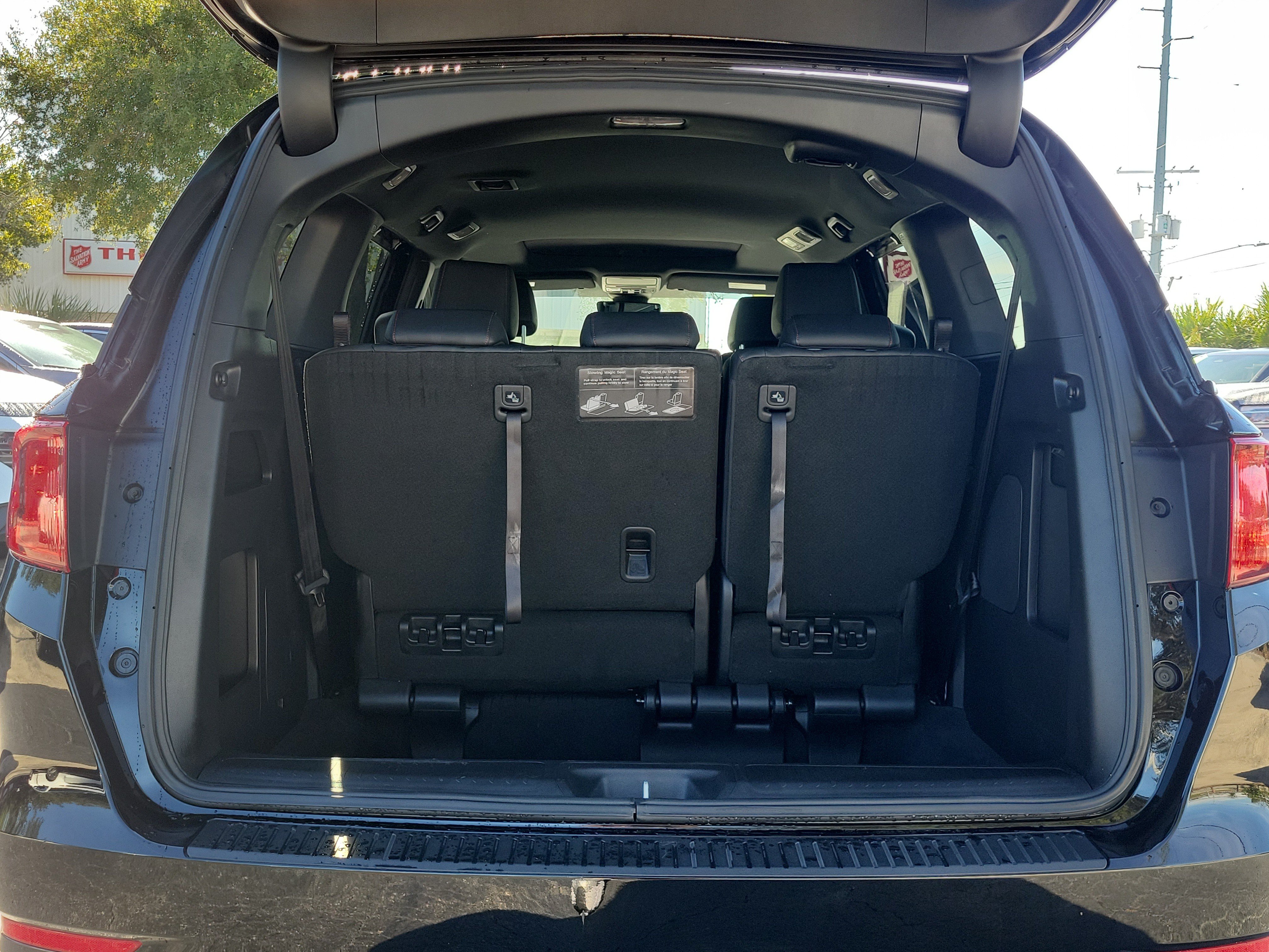 Used 2024 Honda Odyssey Sport image 10