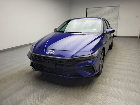 Used 2024 Hyundai Elantra SEL FWD image 15