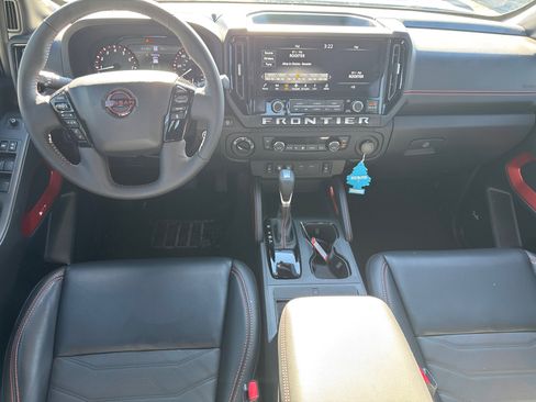 Used 2025 Nissan Frontier PRO-4X w/ Pro Premium Package image 20