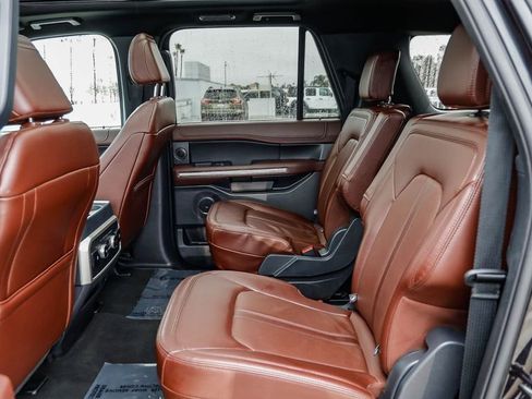 Used 2024 Ford Expedition Max Limited image 23