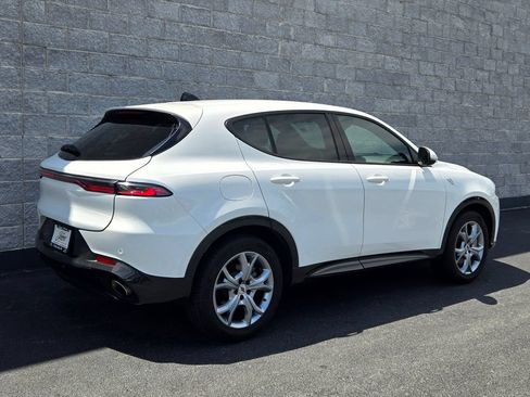Used 2024 Dodge Hornet R/T AWD/4WD image 5