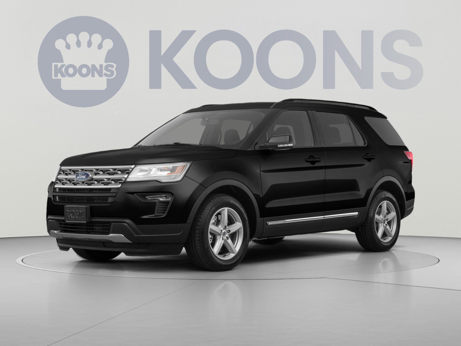 Used 2018 Ford Explorer XLT w/ Equipment Group 202A AWD/4WD image 1