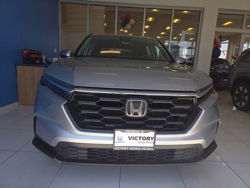 Certified 2025 Honda CR-V LX image 2
