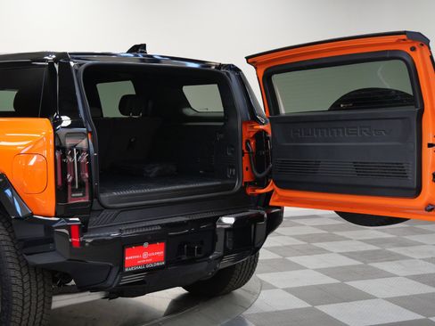 Used 2024 GMC Hummer EV 3X image 50