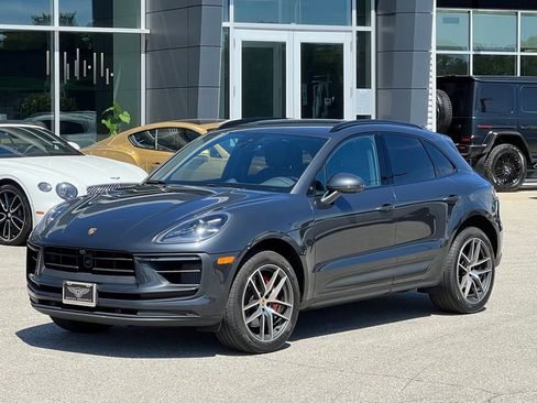 Used 2023 Porsche Macan S w/ Sport Chrono Package image 1