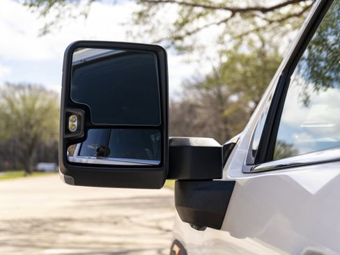 Used 2024 GMC Sierra 3500 Denali w/ Denali Reserve Package image 12