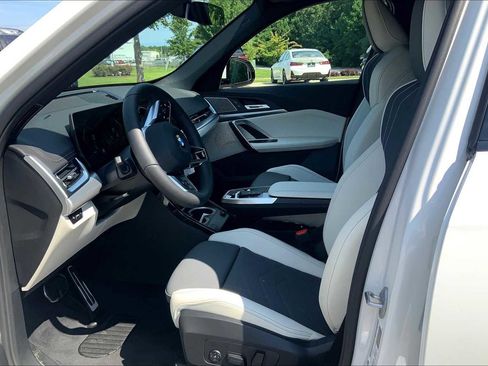 New 2026 BMW X1 xDrive28i w/ M Sport Package image 7