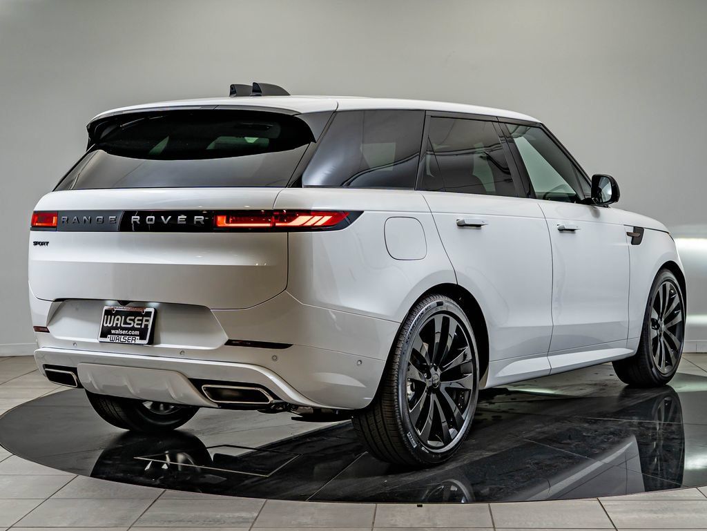 New 2026 Land Rover Range Rover Sport Dynamic SE AWD/4WD image 5