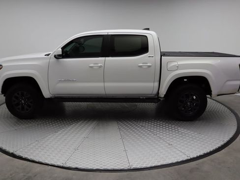 Certified 2020 Toyota Tacoma SR5 image 12